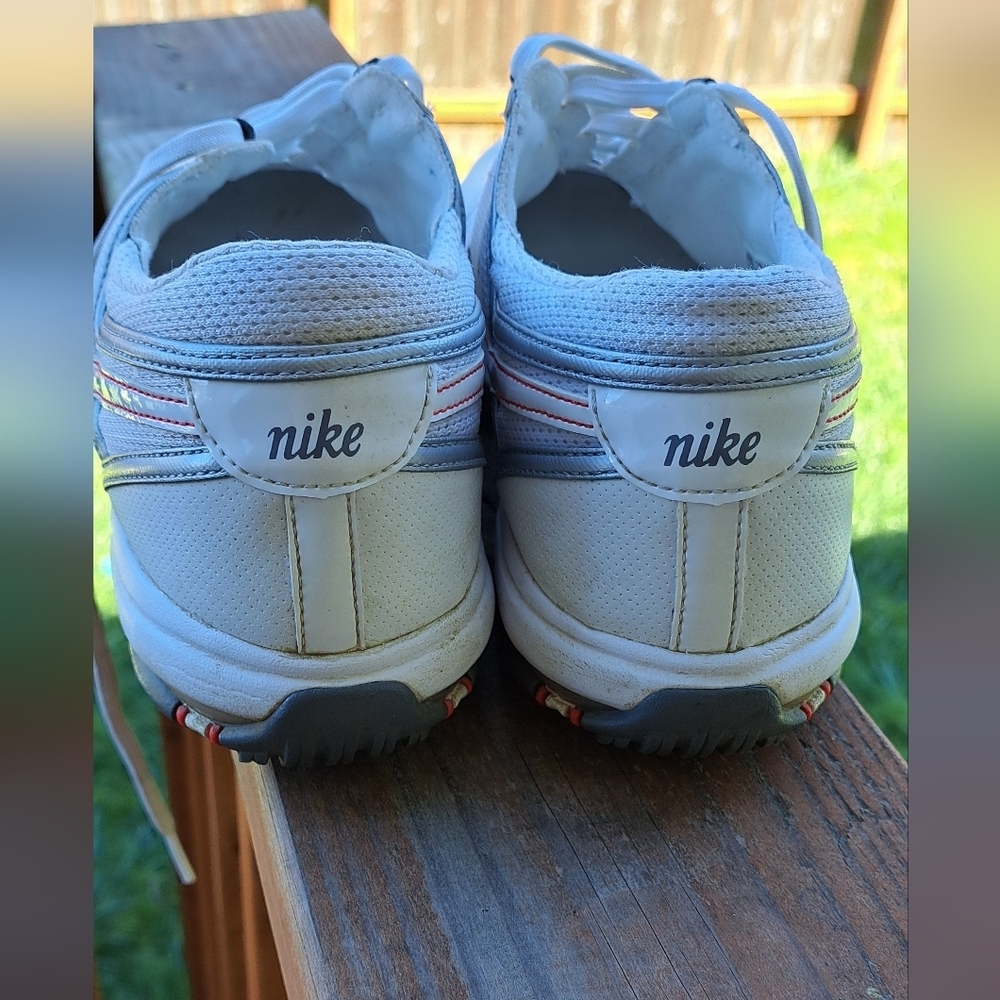 NIKE AIR Womens 317620-111 TAC Traction at Contact Golf Shoes Size 9 White Red - Picture 9 of 11